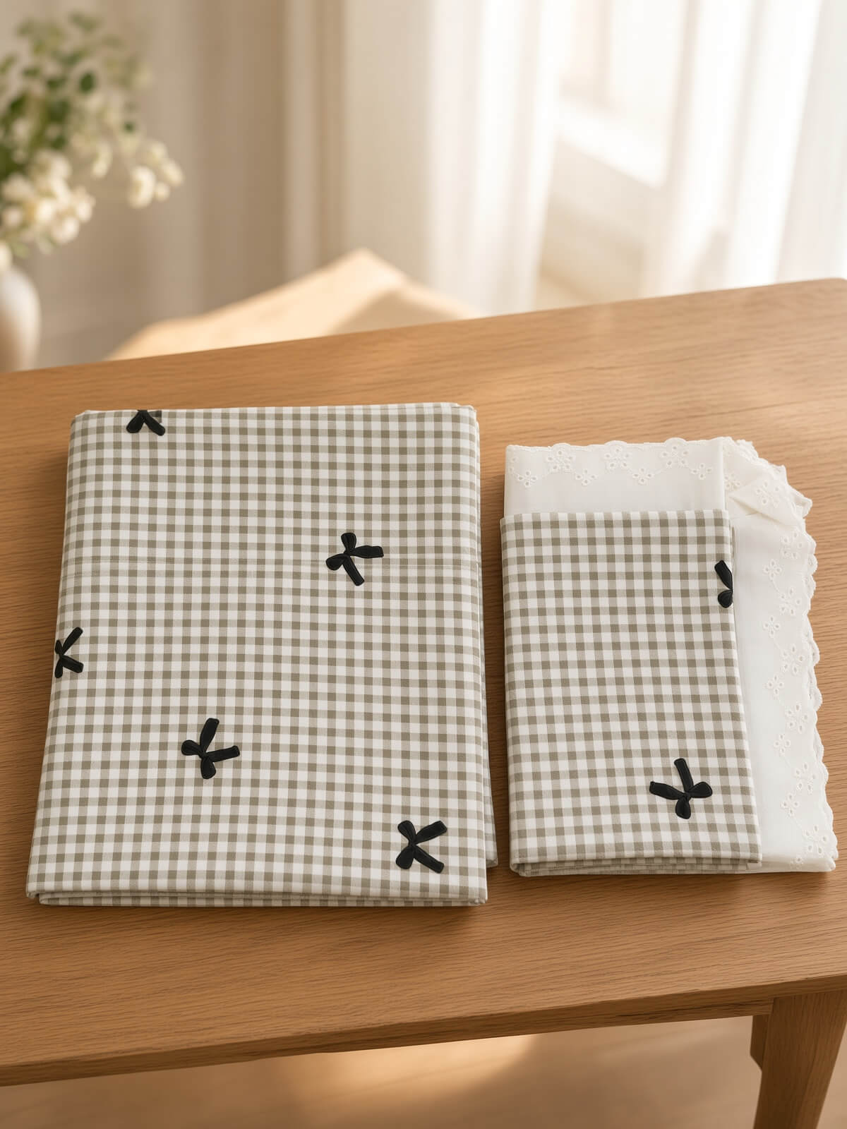 Zeren Threads Beige Gingham Luxuries Cotton feel Bedsheet with Lace Border – Large Queen / Standard King Size