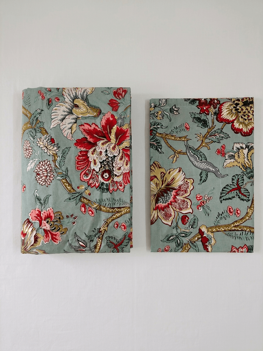 Zeren Threads Pale Turquoise Floral Cotton King Size Fitted Bedsheet Set | 100% Cotton | Premium Botanical Print