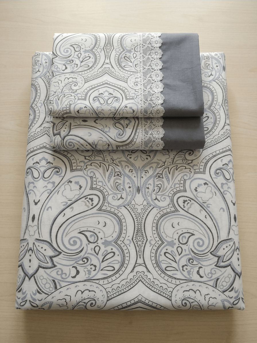 Zeren Threads Grey Paisley Cotton King Size Bedsheet Set with 2 Lace Border Pillow Covers
