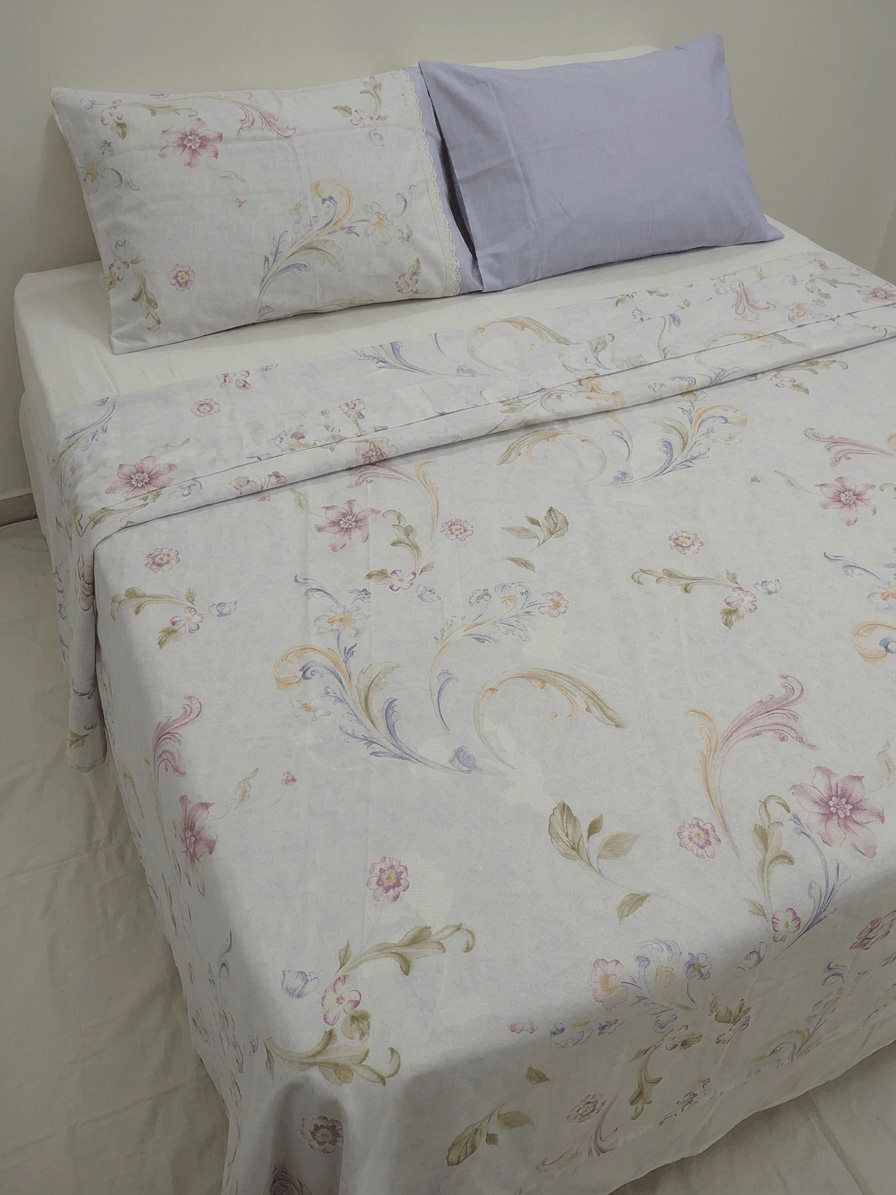 Zeren Threads King Size Cotton Bedsheet – Elegant Pastel Floral Print