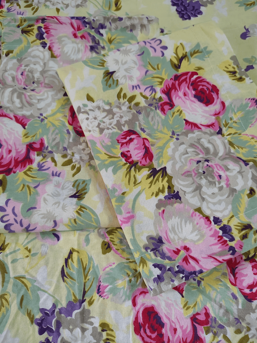 Zeren Threads Pastel Yellow Floral Cotton King Size Fitted Bedsheet Set with 2 Pillow Covers